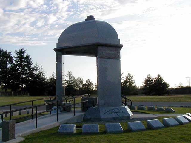 Hendrix Headstone #4 - Philip Nicholson - July 12, 2004