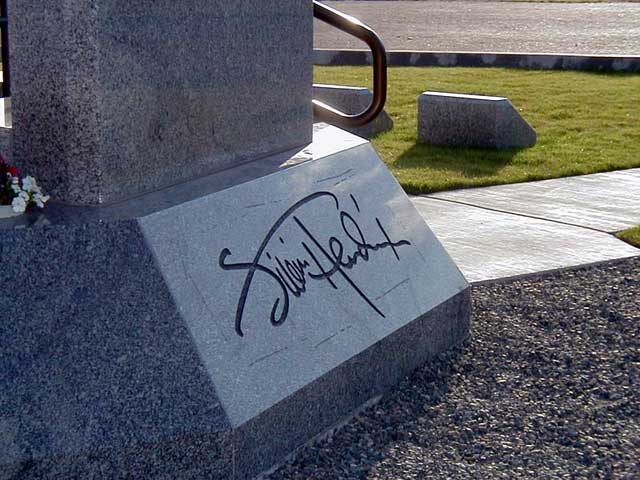 Hendrix Headstone #8 - Philip Nicholson - July 12, 2004